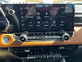 2025 GMC Canyon 4WD AT4