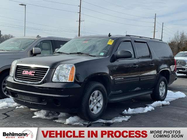 2011 GMC Yukon XL SLE